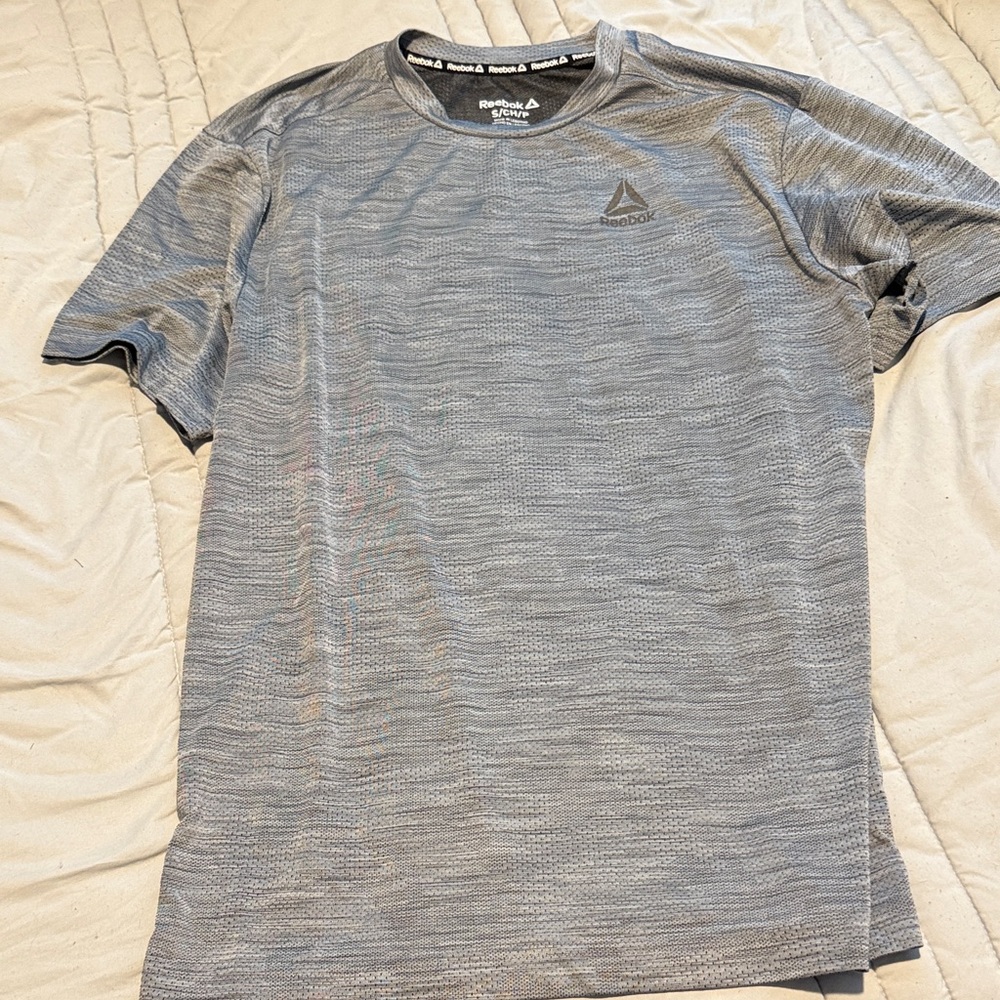 Reebok Men's Heathered Gray Athletic Tee